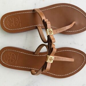 New Tory Burch Flat Tan Sandals with Gold Details